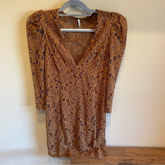 Free People Uber-Boho-Chic Full Lace Chestnut Brown Deep-V Date Night Mini Dress - Picture 3 of 9